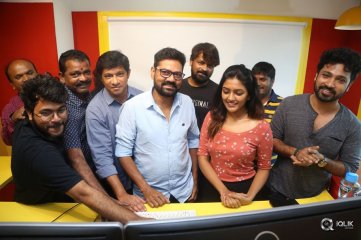 Darshakudu Movie Team At Radio Mirchi